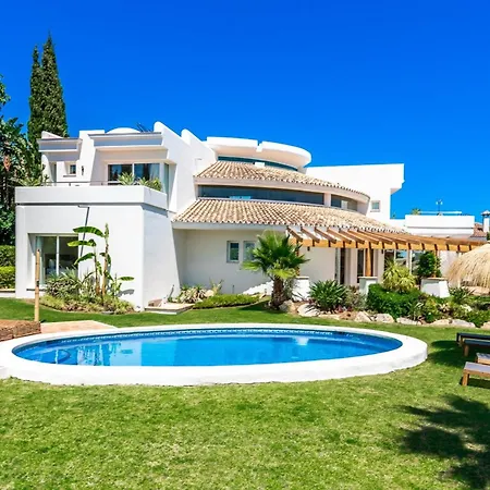 About La Redonda * Benahavis